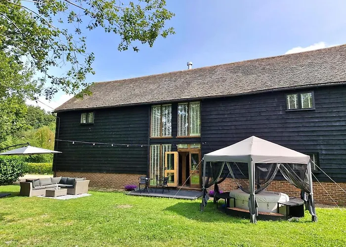 The Dairy Cottage With Hot Tub & Pizza Oven
