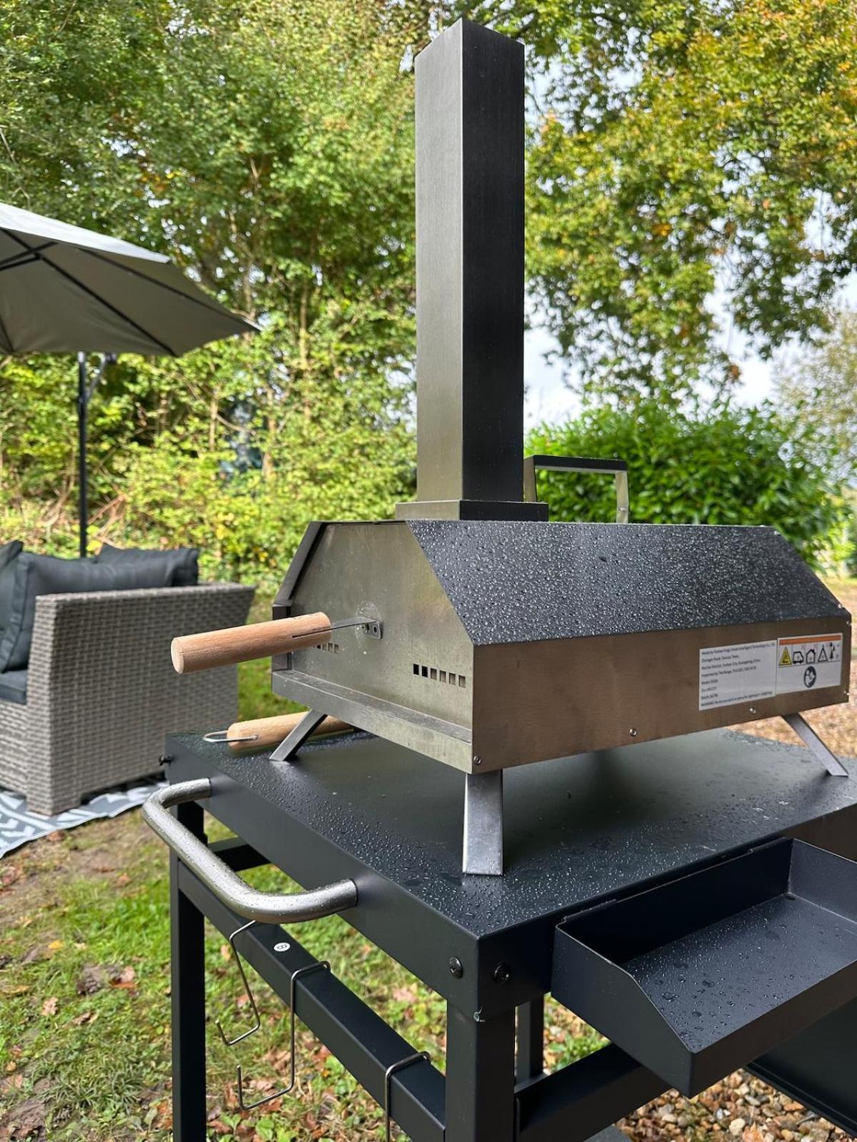 Holiday home The Dairy With Hot Tub & Pizza Oven