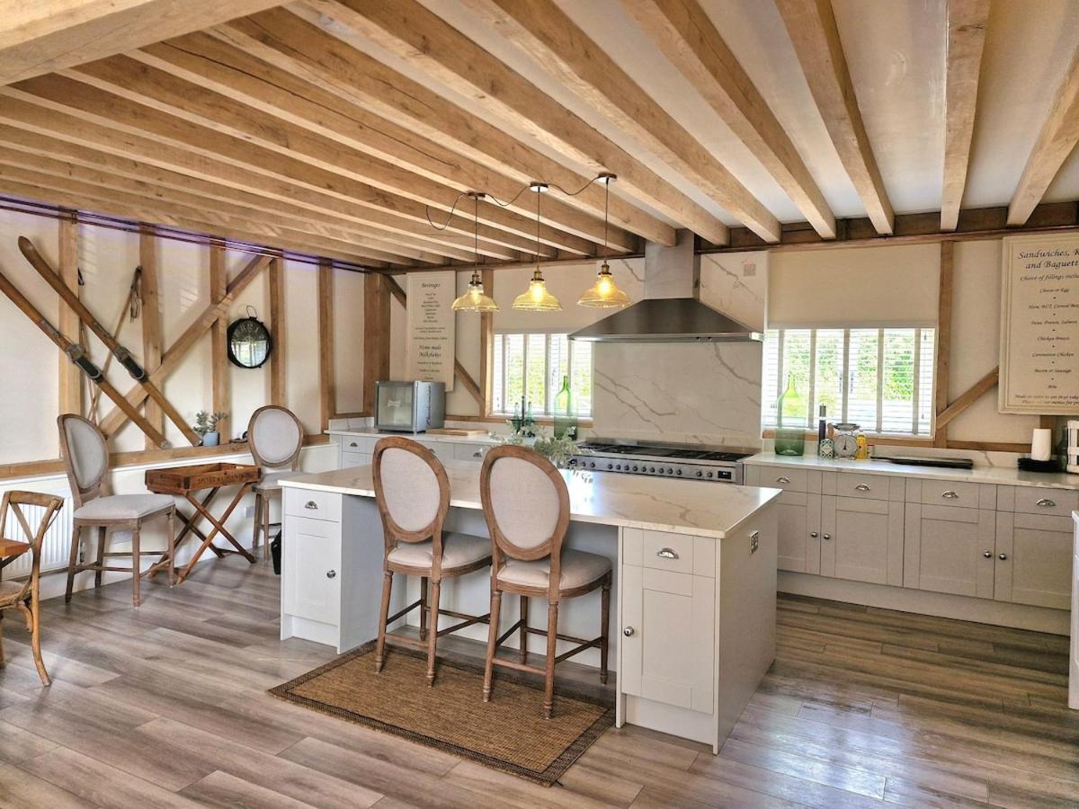 Holiday home The Dairy With Hot Tub & Pizza Oven *