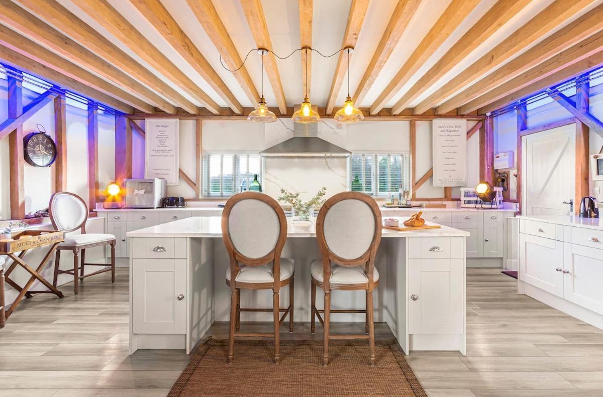 The Dairy With Hot Tub & Pizza Oven Holiday home