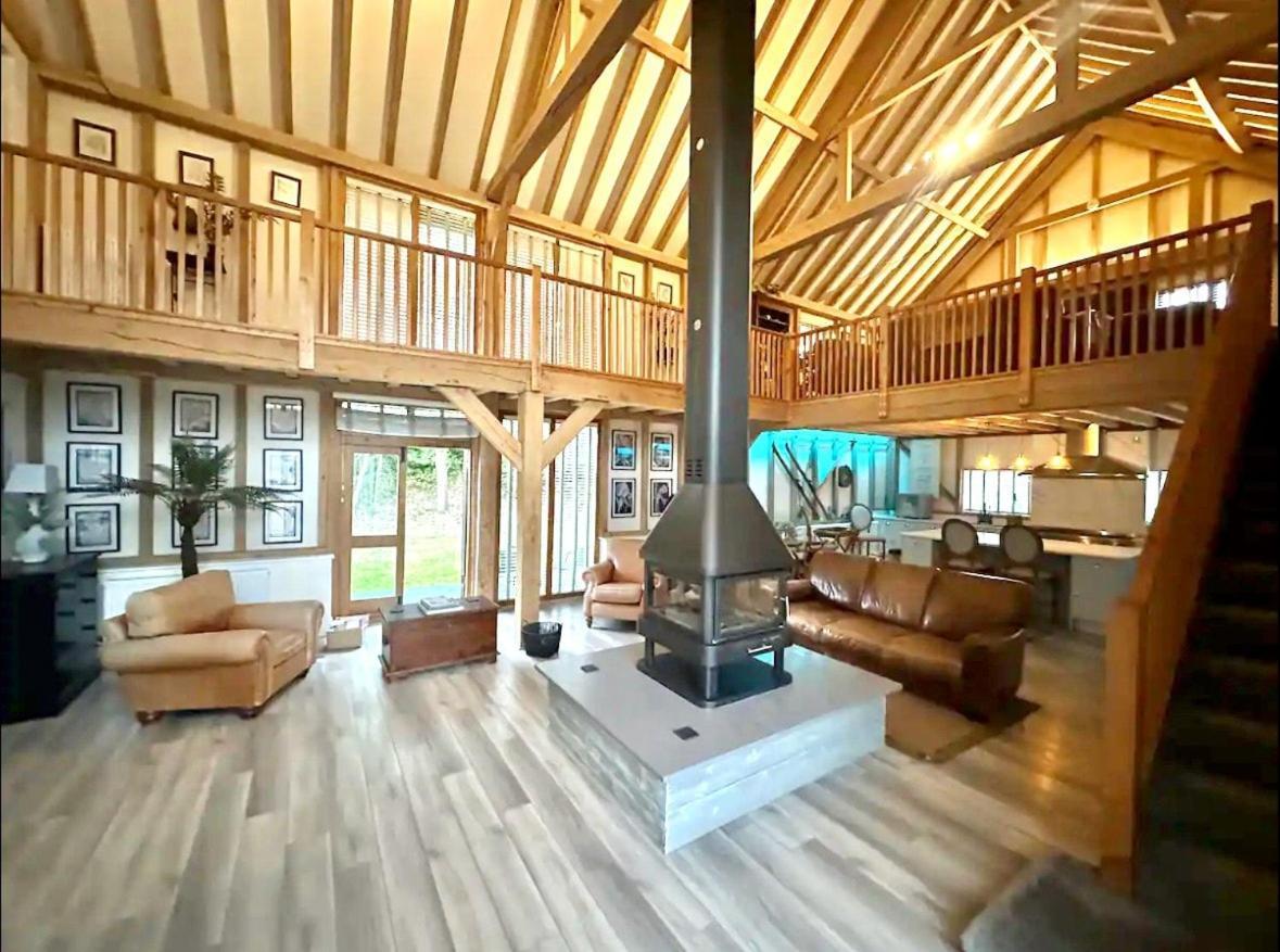 Holiday home The Dairy With Hot Tub & Pizza Oven *